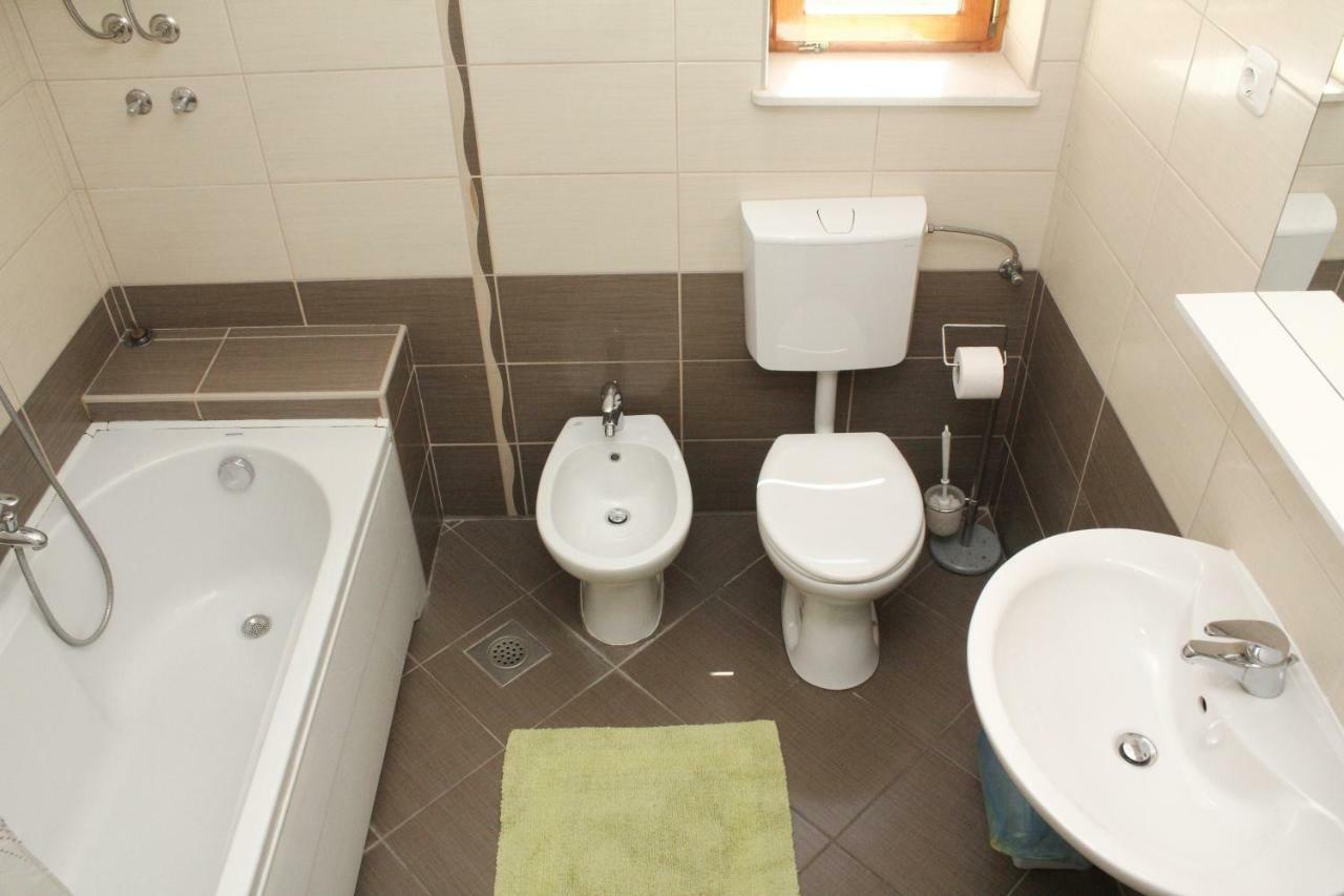 Apartman Morovic Sveti Filip i Jakov Luaran gambar