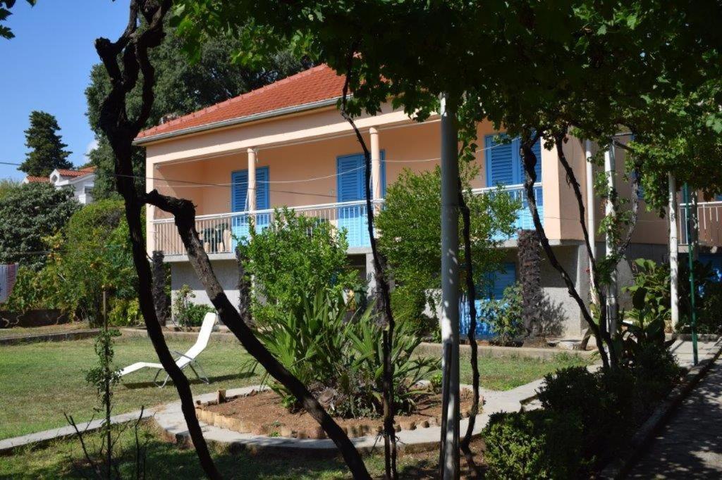 Apartman Morovic Sveti Filip i Jakov Luaran gambar